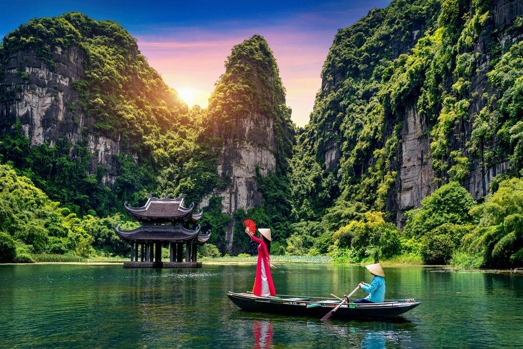 Exploring the Top Tourist Attractions in Vietnam: A Neutral Look at the ...